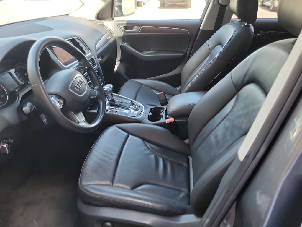 Photo 10 of this AUDI Q5