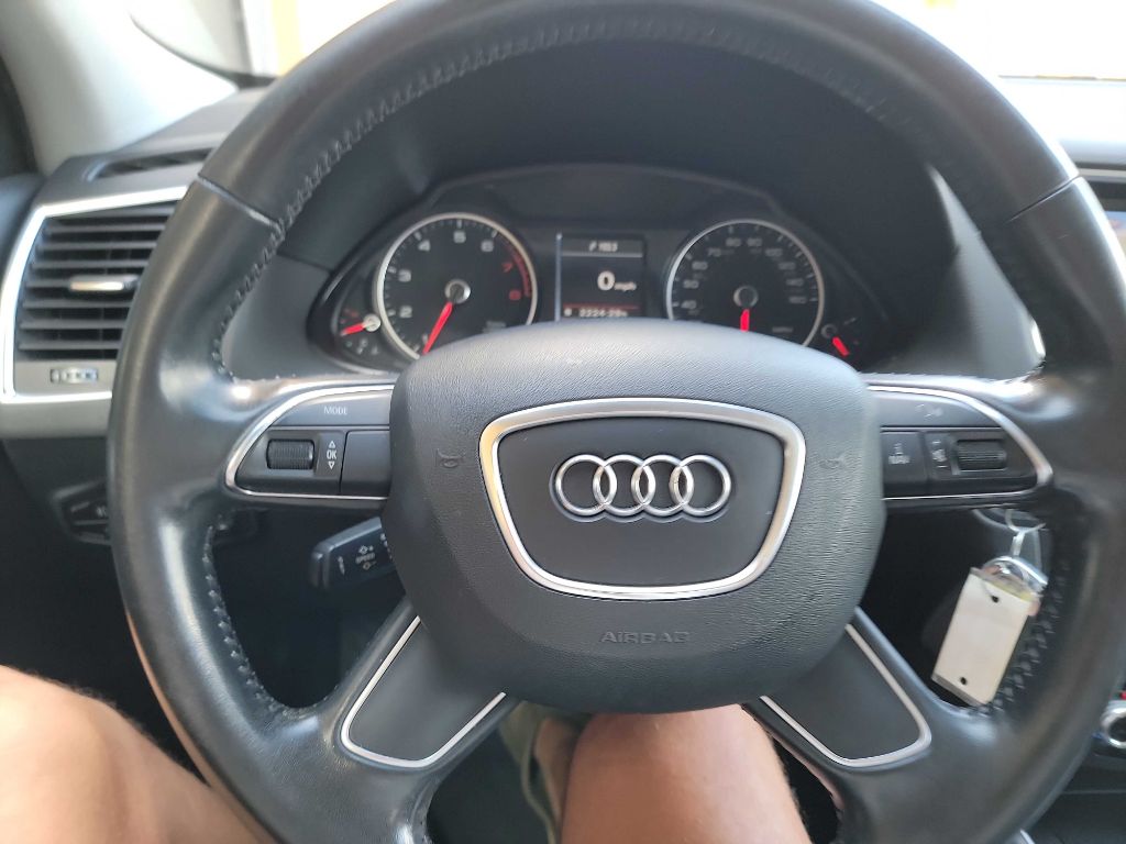 Photo 18 of this AUDI Q5
