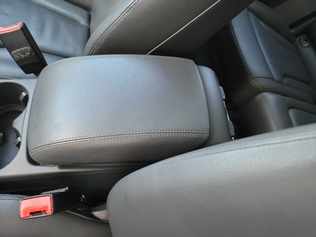 Photo 14 of this AUDI Q5