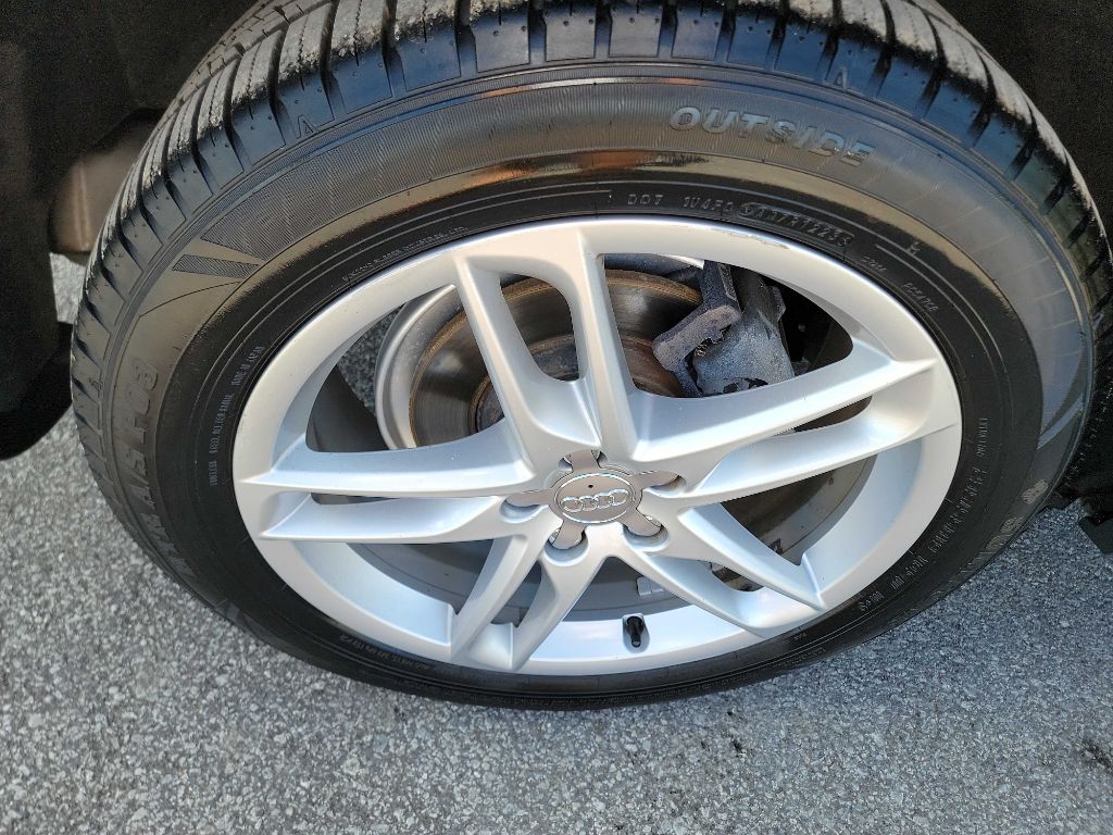 Photo 31 of this AUDI Q5