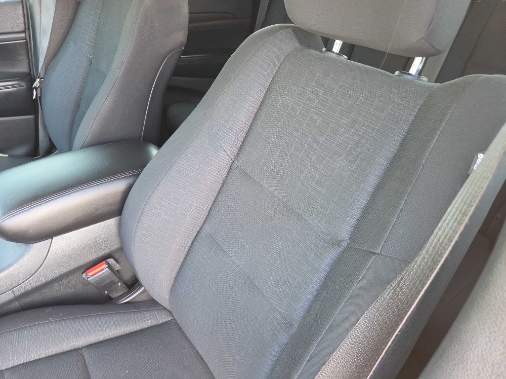 Photo 12 of this JEEP GRAND CHEROKEE