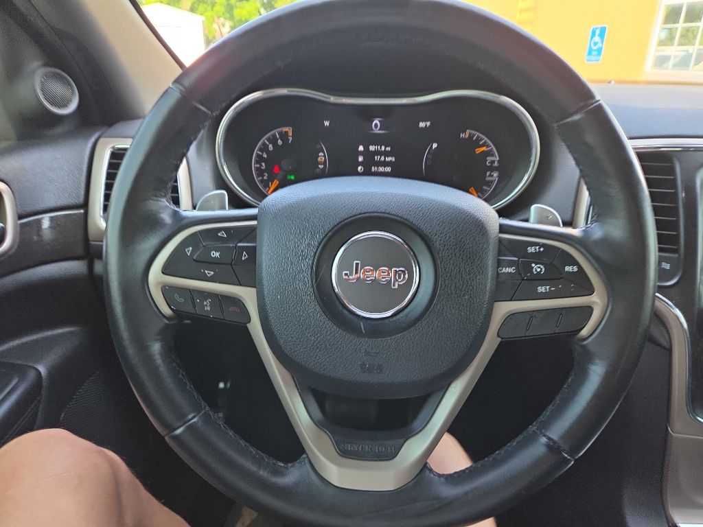 Photo 16 of this JEEP GRAND CHEROKEE
