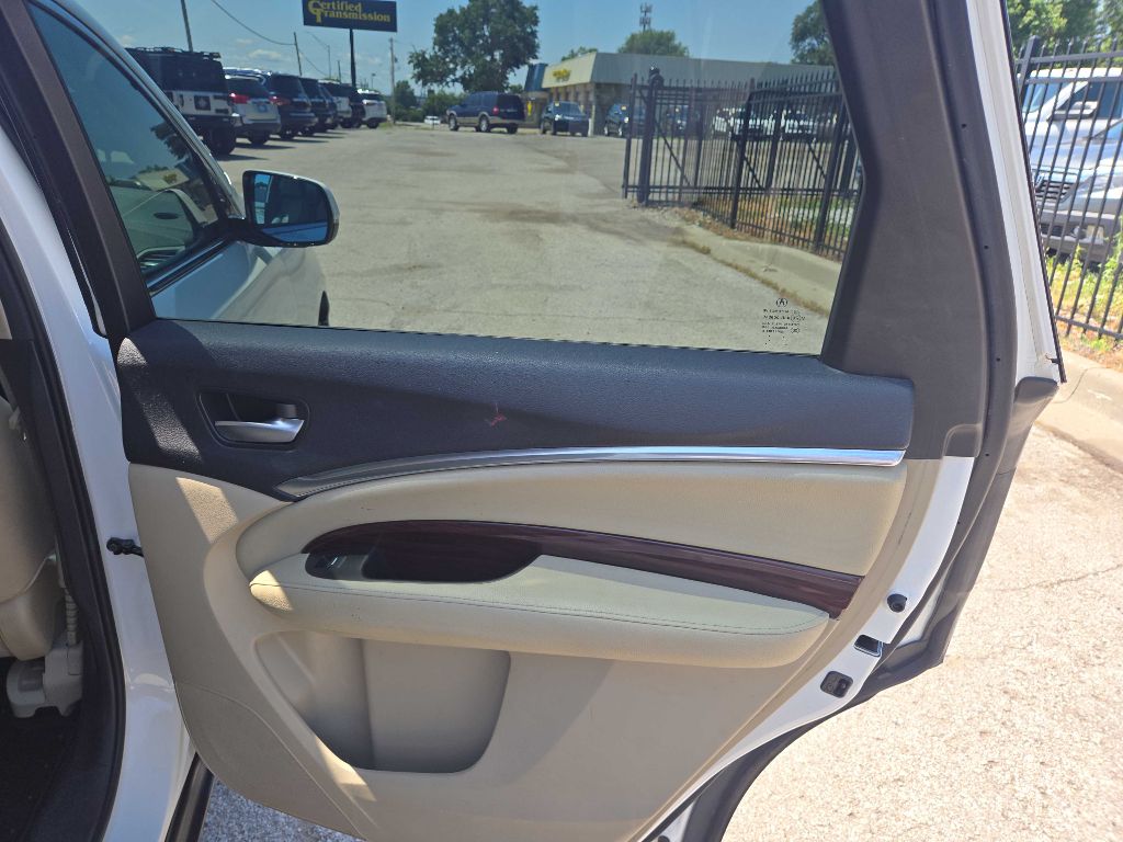Photo 18 of this ACURA MDX