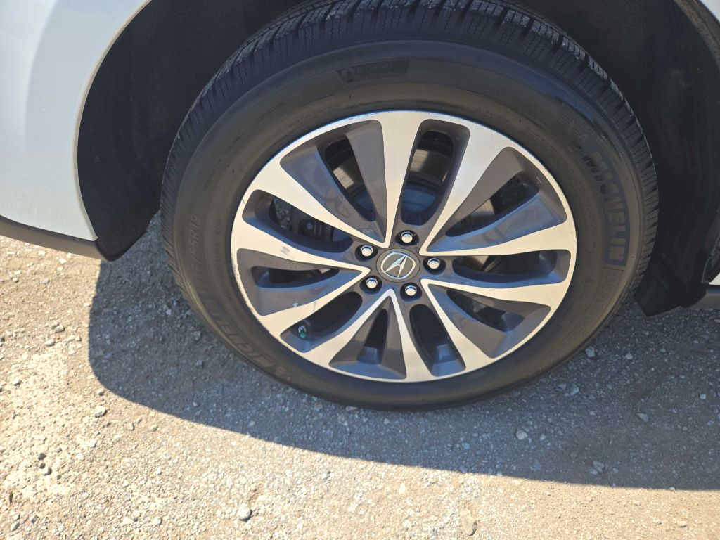 Photo 38 of this ACURA MDX