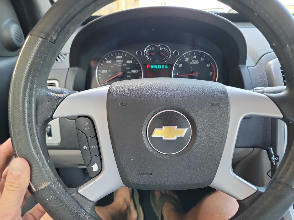 Photo 13 of this CHEVROLET EQUINOX