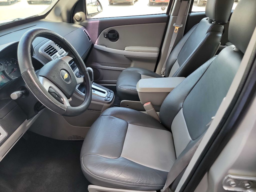 Photo 9 of this CHEVROLET EQUINOX