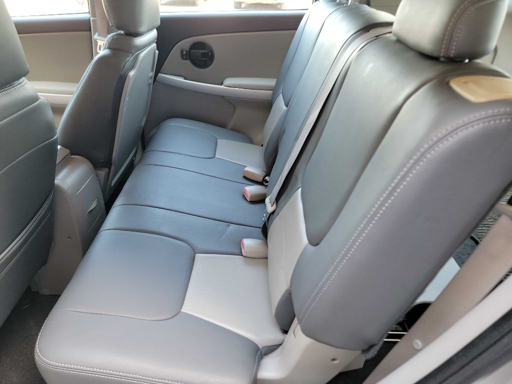 Photo 25 of this CHEVROLET EQUINOX