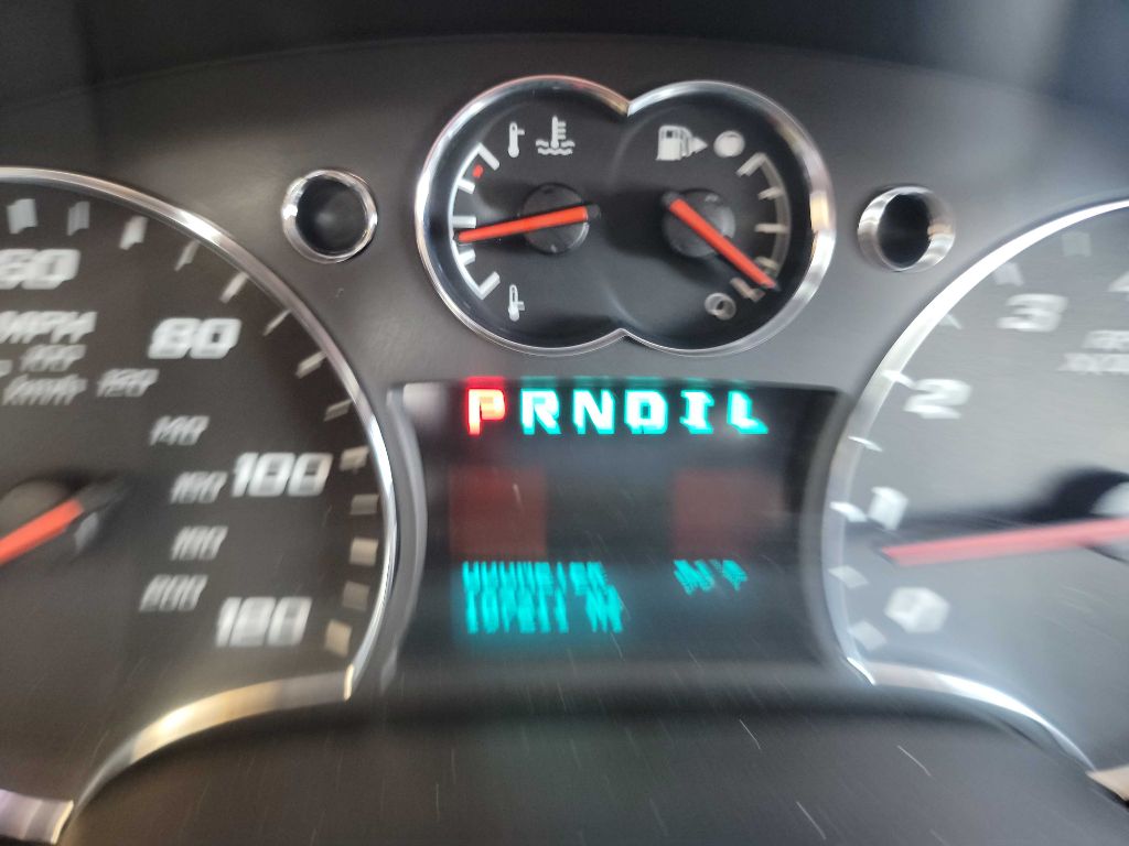 Photo 19 of this CHEVROLET EQUINOX
