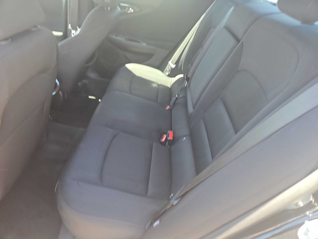 Photo 13 of this CHEVROLET MALIBU