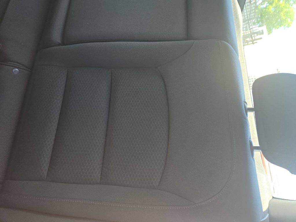 Photo 15 of this CHEVROLET MALIBU