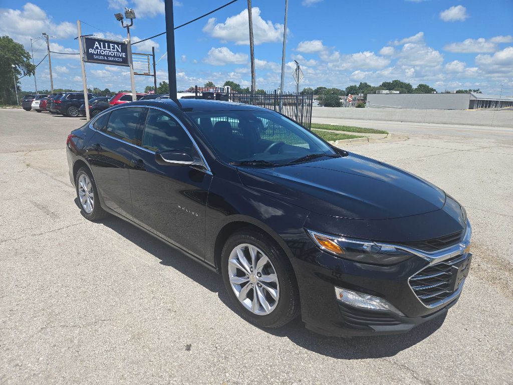 Photo 7 of this CHEVROLET MALIBU