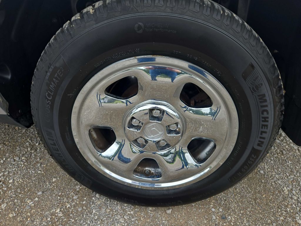 Photo 36 of this HONDA PILOT