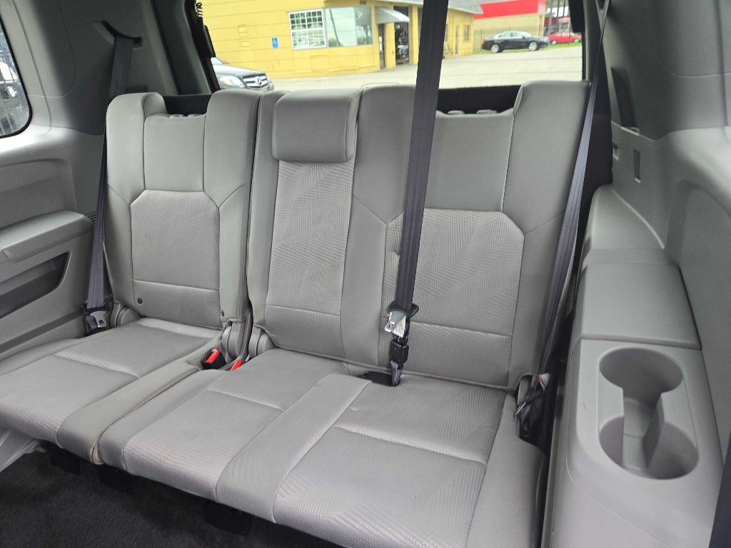 Photo 15 of this HONDA PILOT