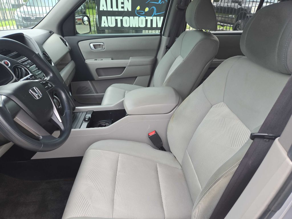 Photo 9 of this HONDA PILOT