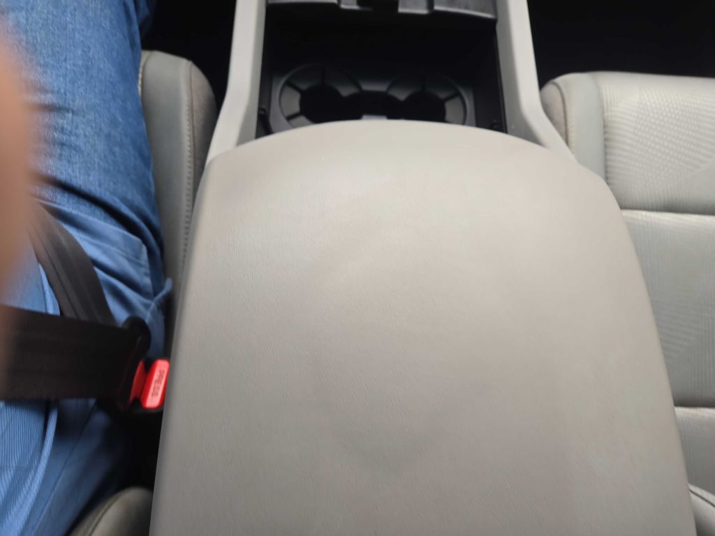 Photo 31 of this HONDA PILOT