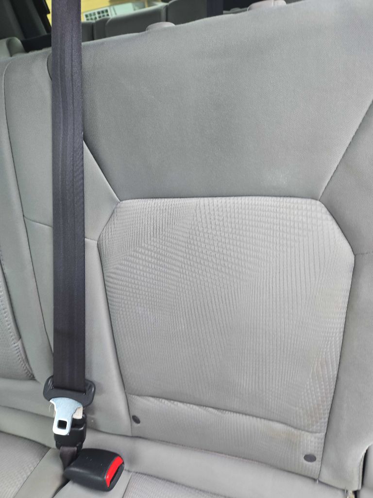 Photo 16 of this HONDA PILOT