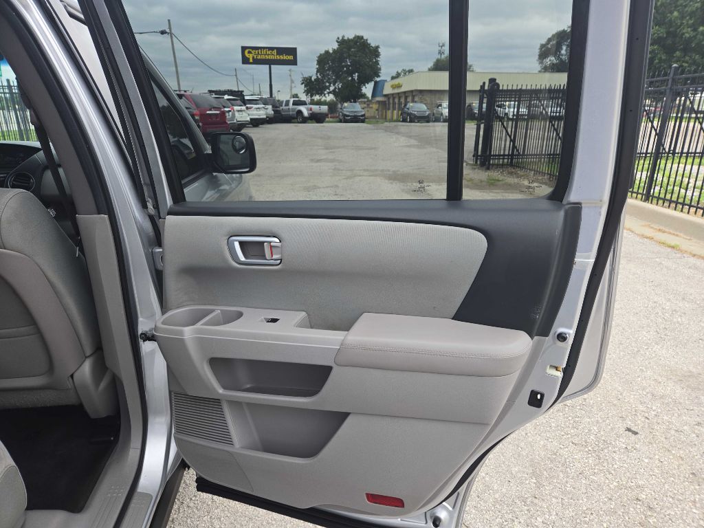 Photo 19 of this HONDA PILOT