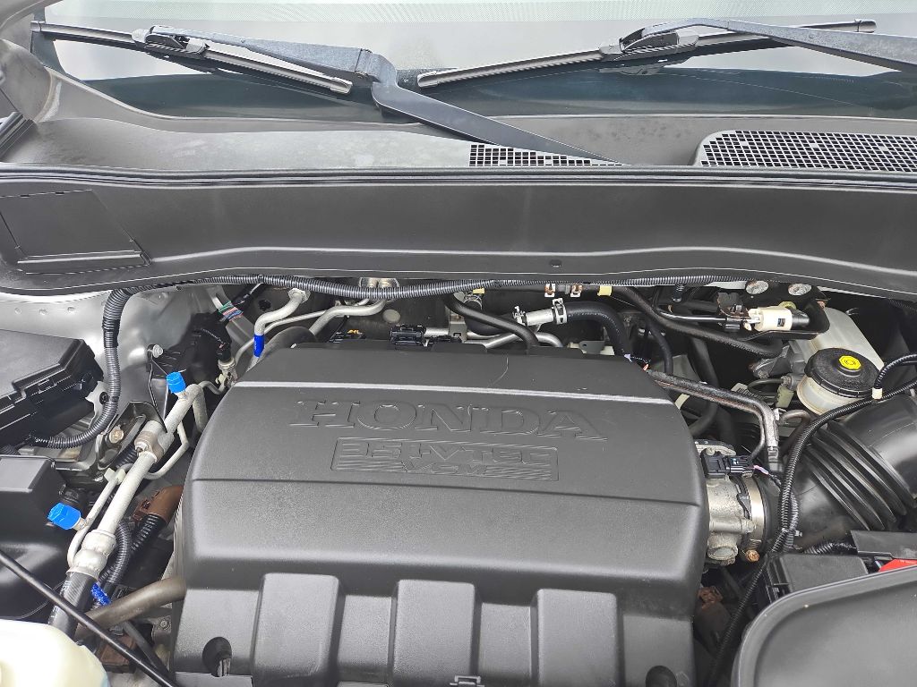 Photo 39 of this HONDA PILOT