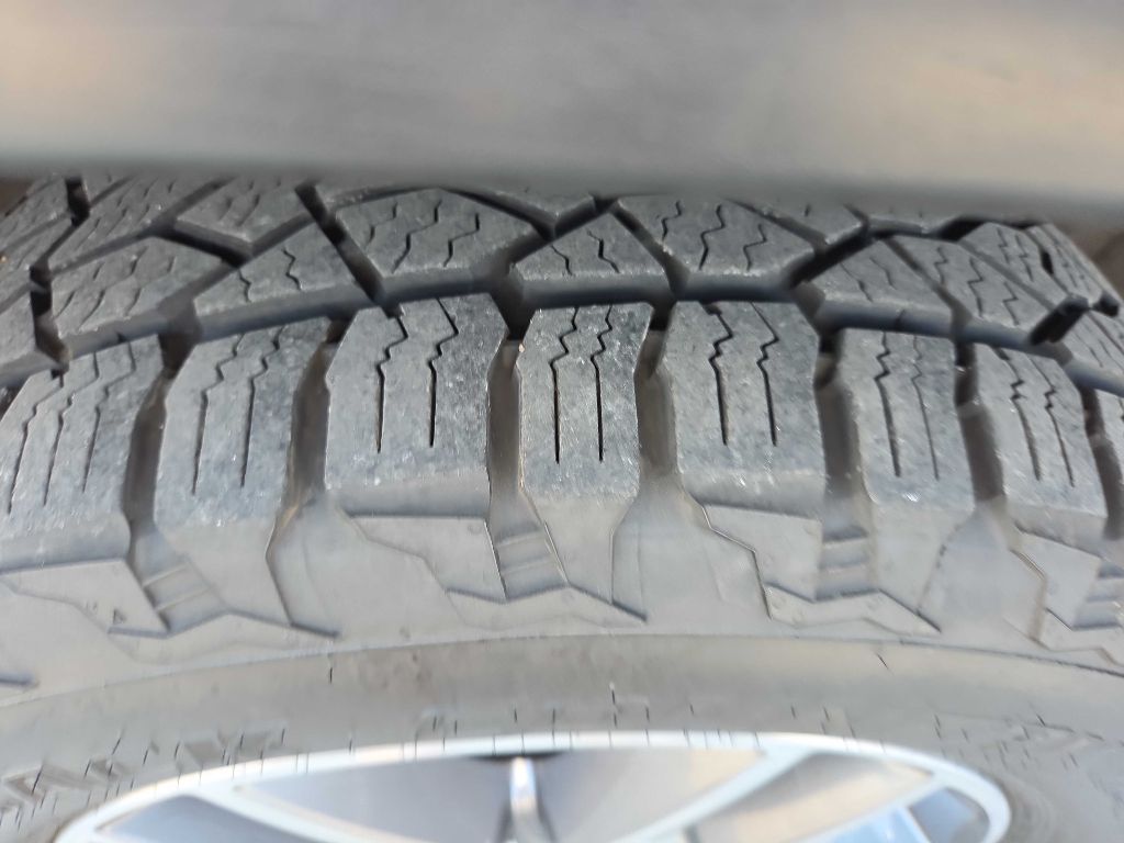 Photo 37 of this JEEP GRAND CHEROKEE