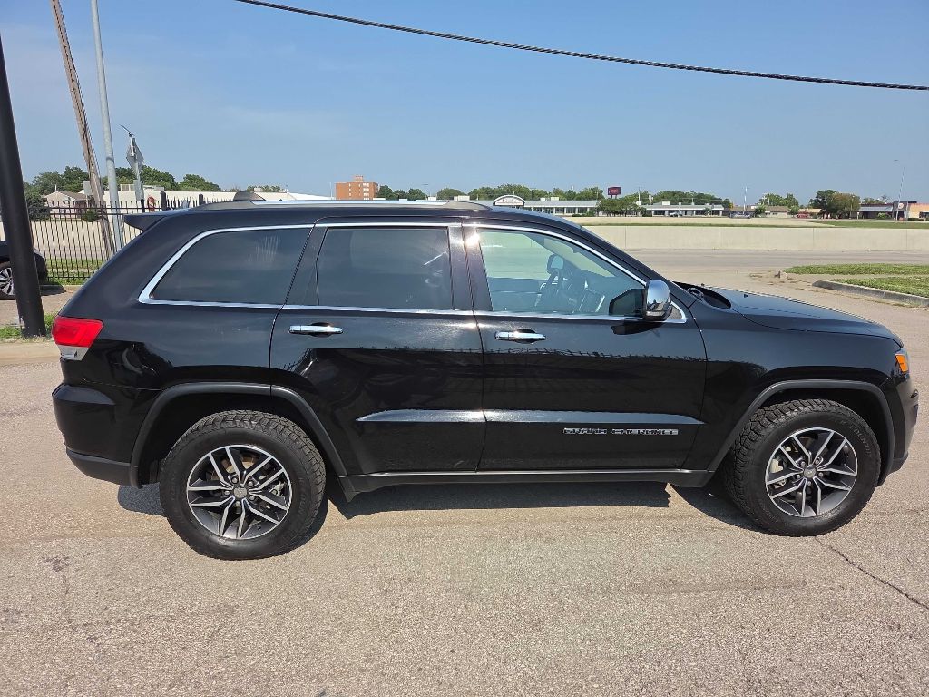 Photo 7 of this JEEP GRAND CHEROKEE