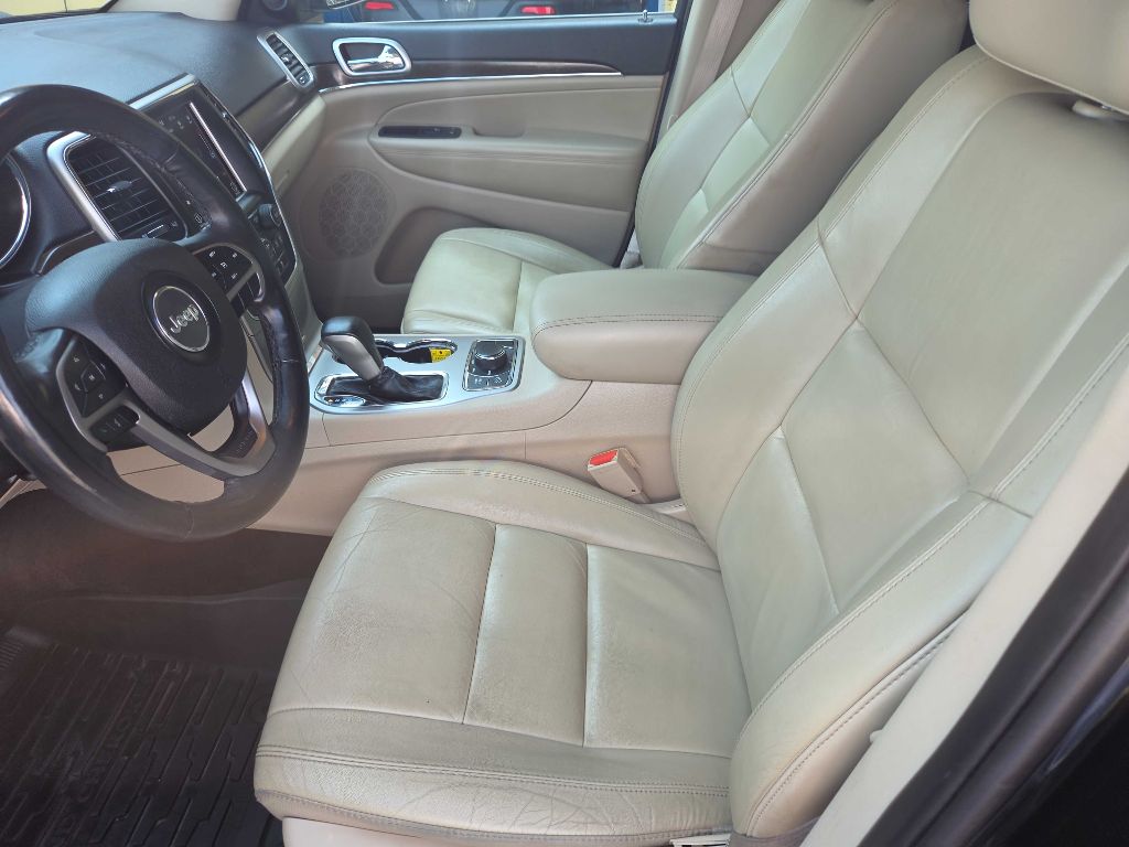 Photo 11 of this JEEP GRAND CHEROKEE