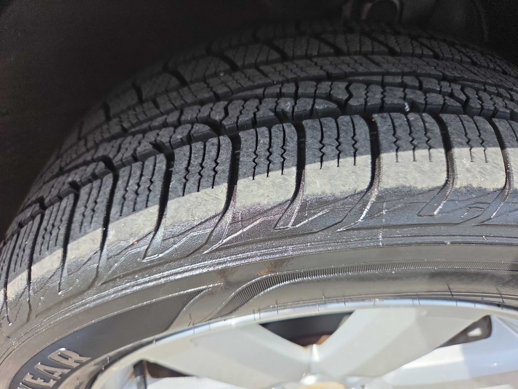 Photo 32 of this SUBARU OUTBACK LEGECY