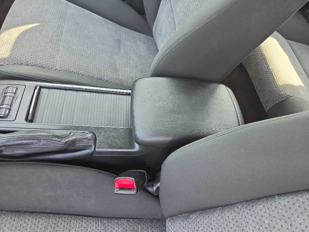 Photo 13 of this SUBARU OUTBACK LEGECY