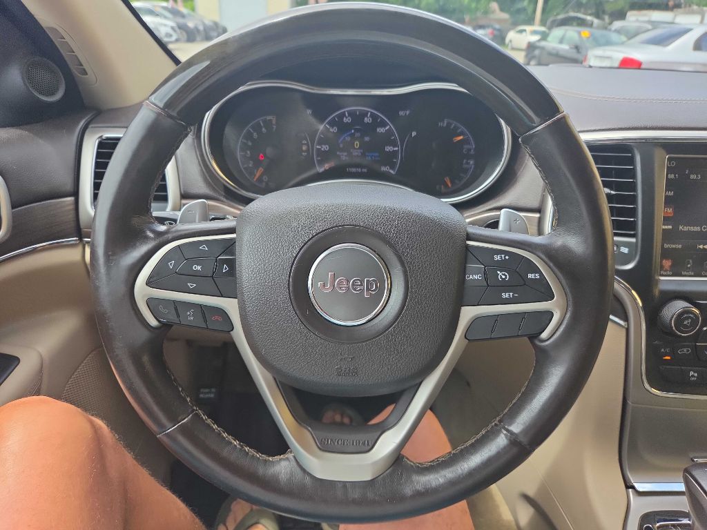 Photo 15 of this JEEP GRAND CHEROKEE