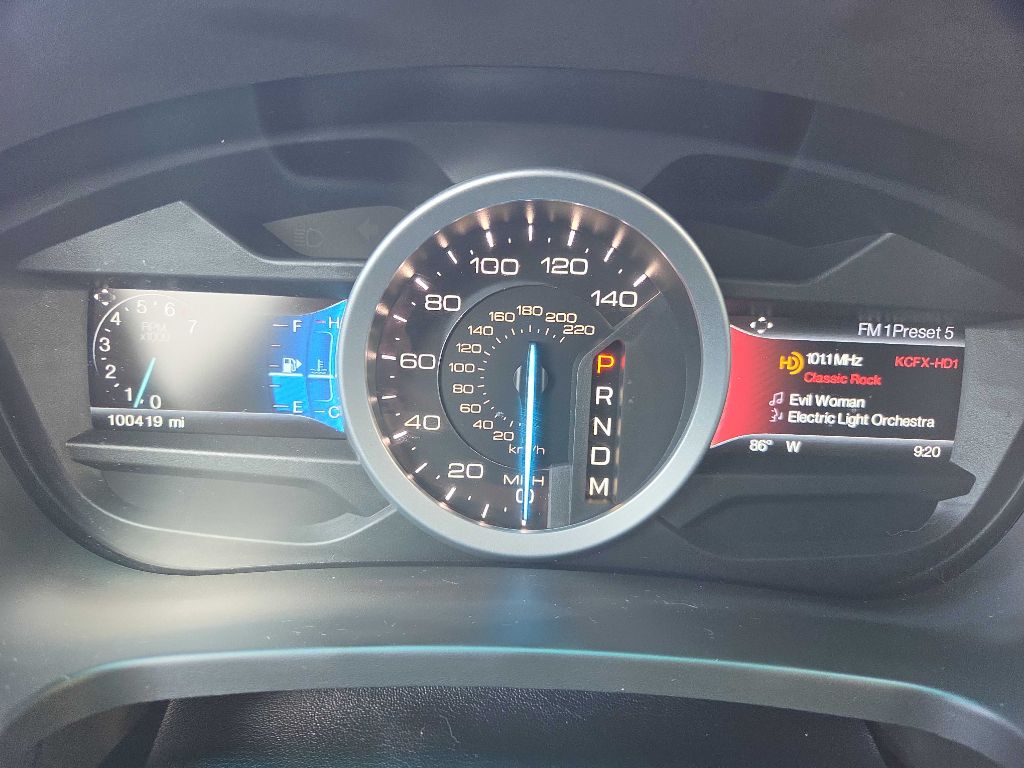 Photo 16 of this FORD EXPLORER