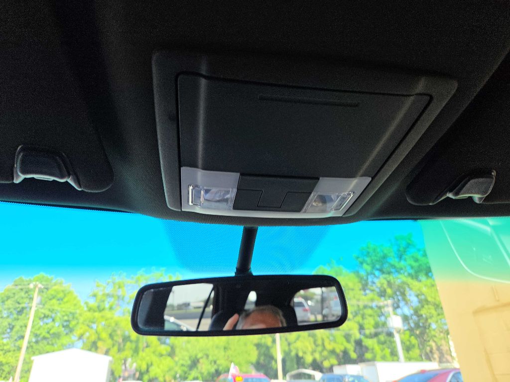 Photo 21 of this FORD EXPLORER