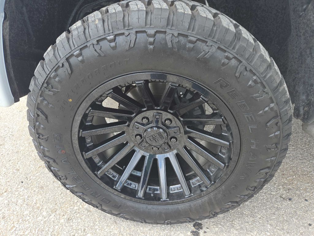 Photo 33 of this RAM 1500