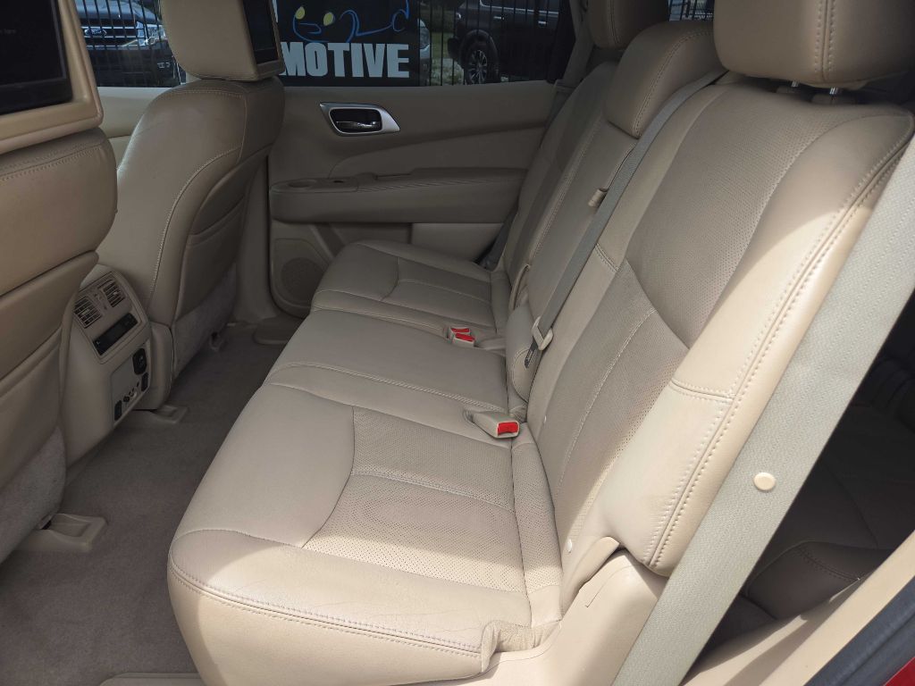 Photo 13 of this NISSAN PATHFINDER