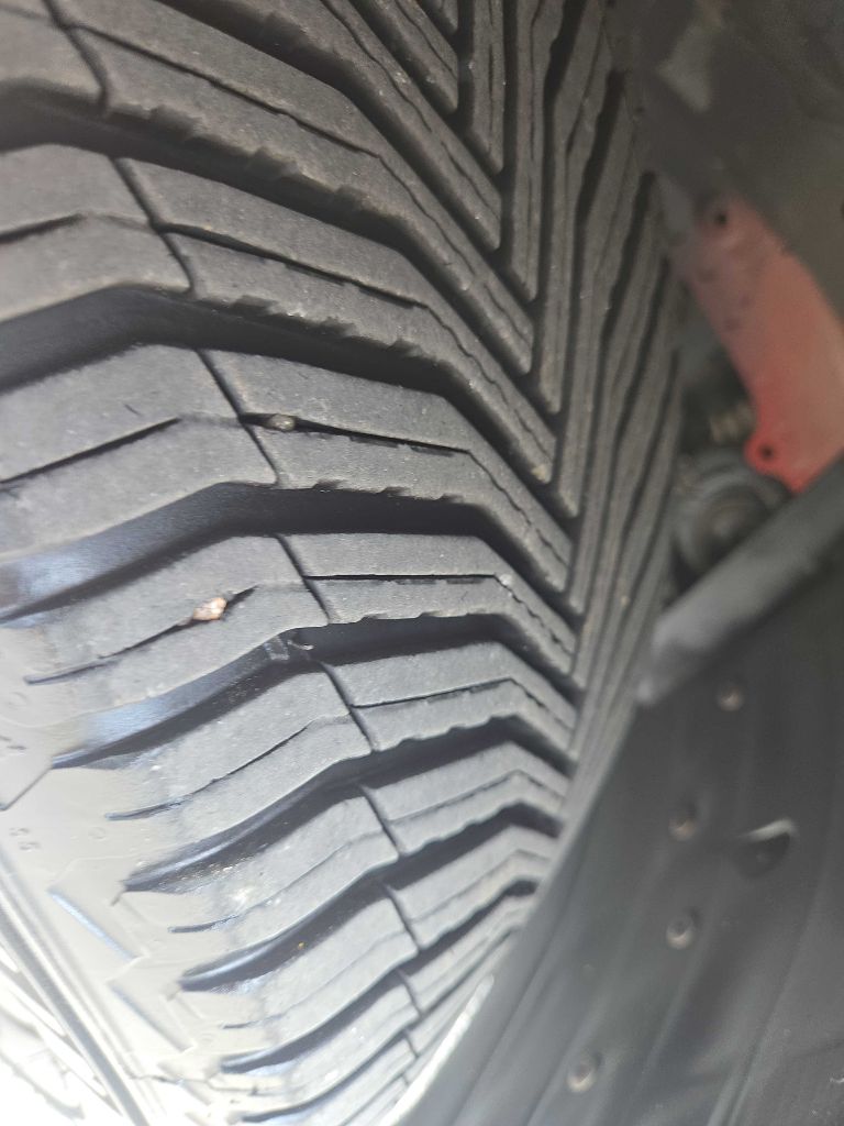 Photo 38 of this NISSAN PATHFINDER