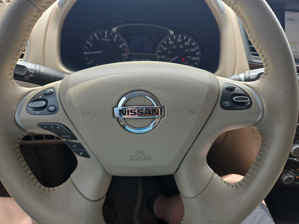Photo 27 of this NISSAN PATHFINDER