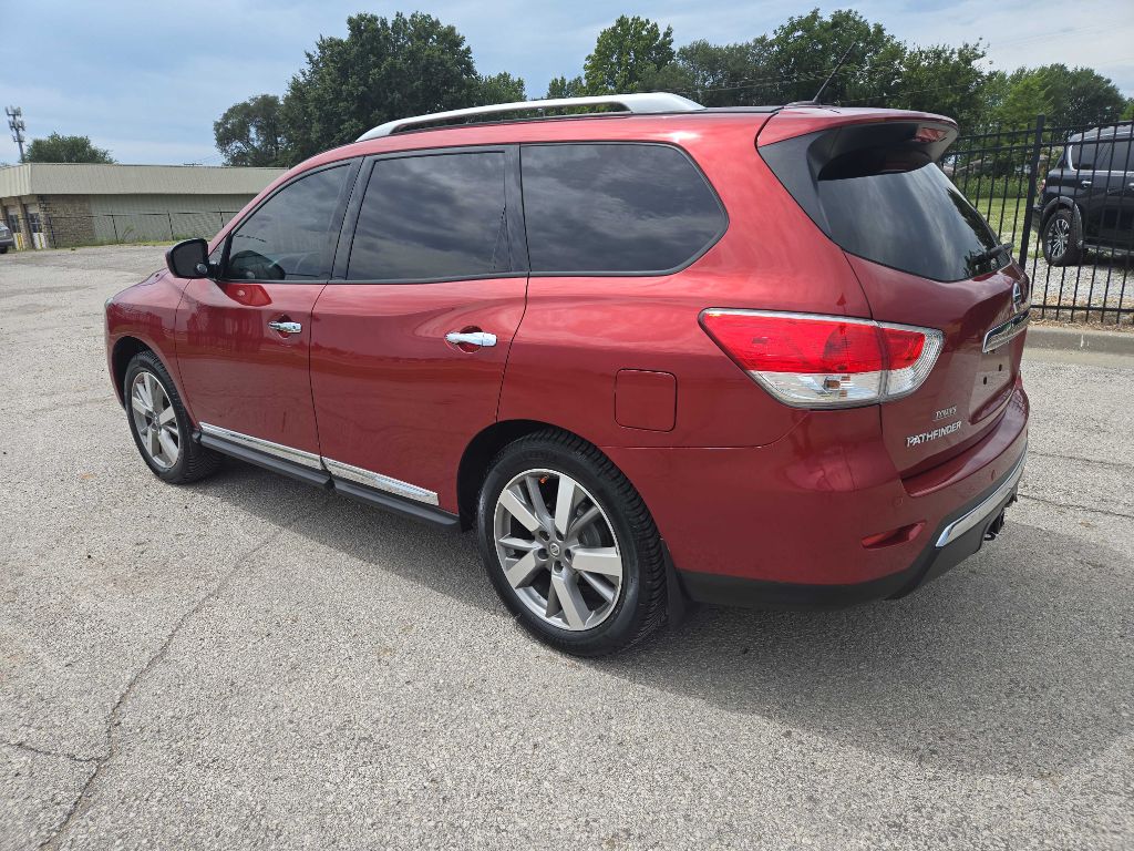 Photo 3 of this NISSAN PATHFINDER