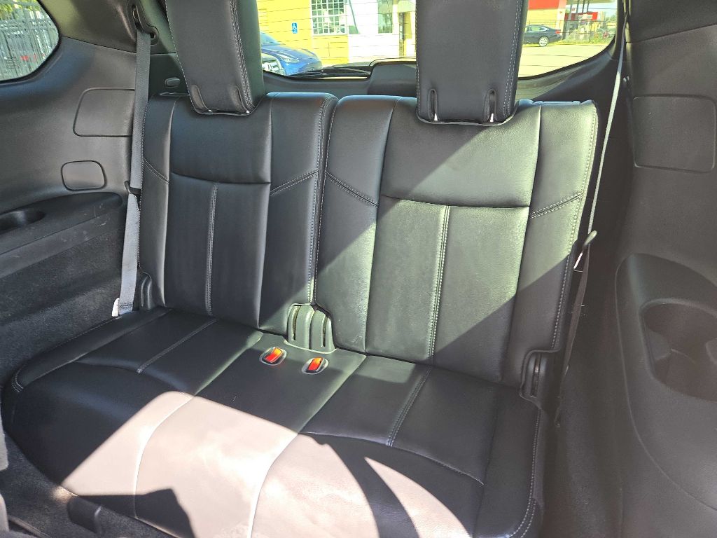 Photo 19 of this NISSAN PATHFINDER
