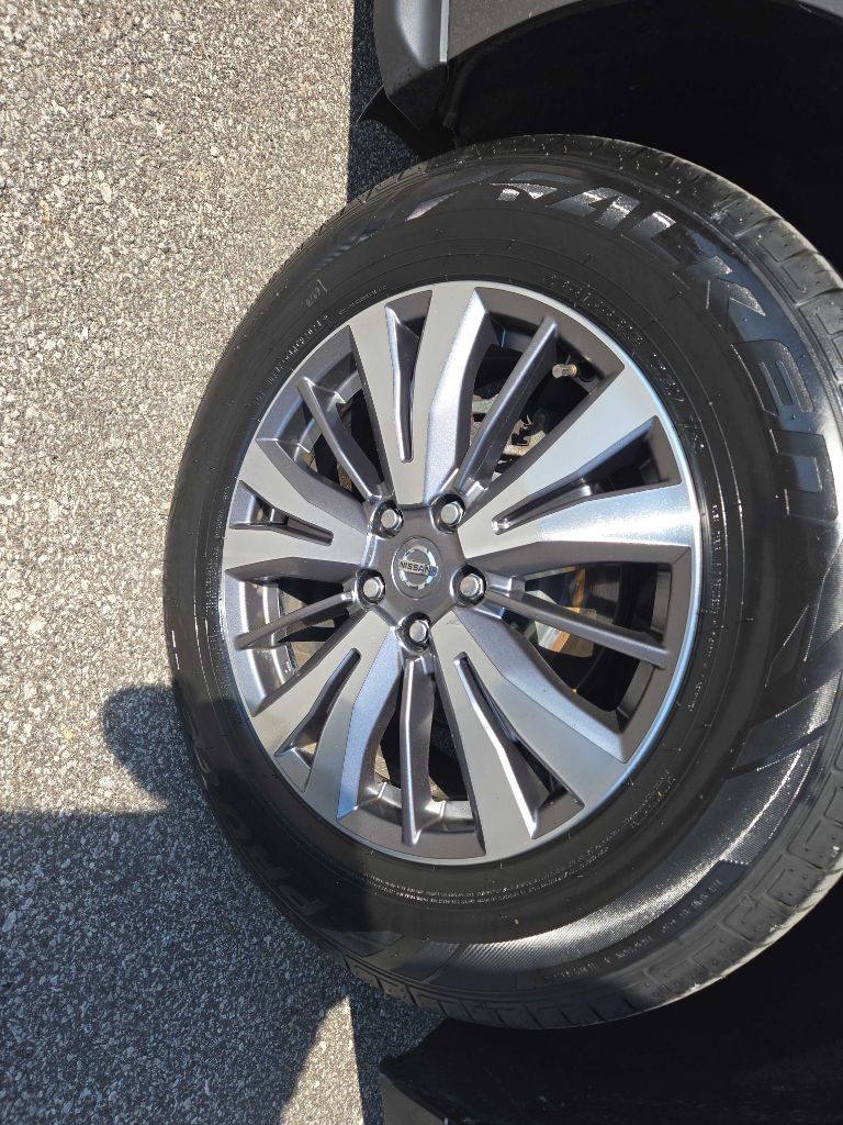Photo 34 of this NISSAN PATHFINDER