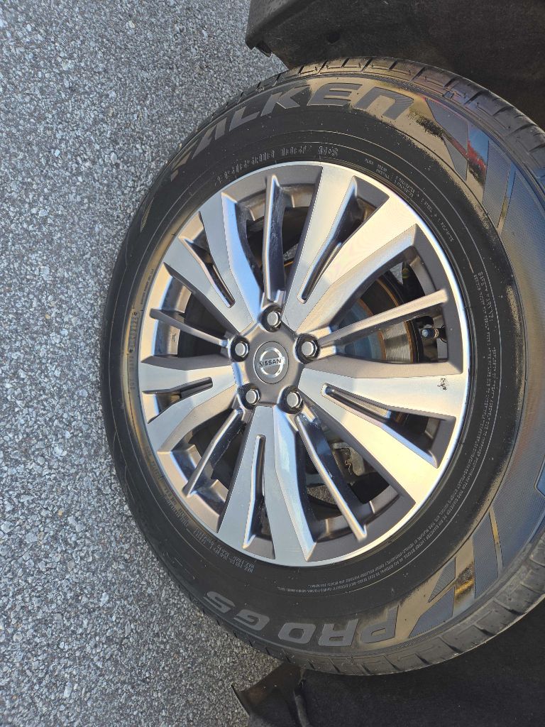 Photo 36 of this NISSAN PATHFINDER