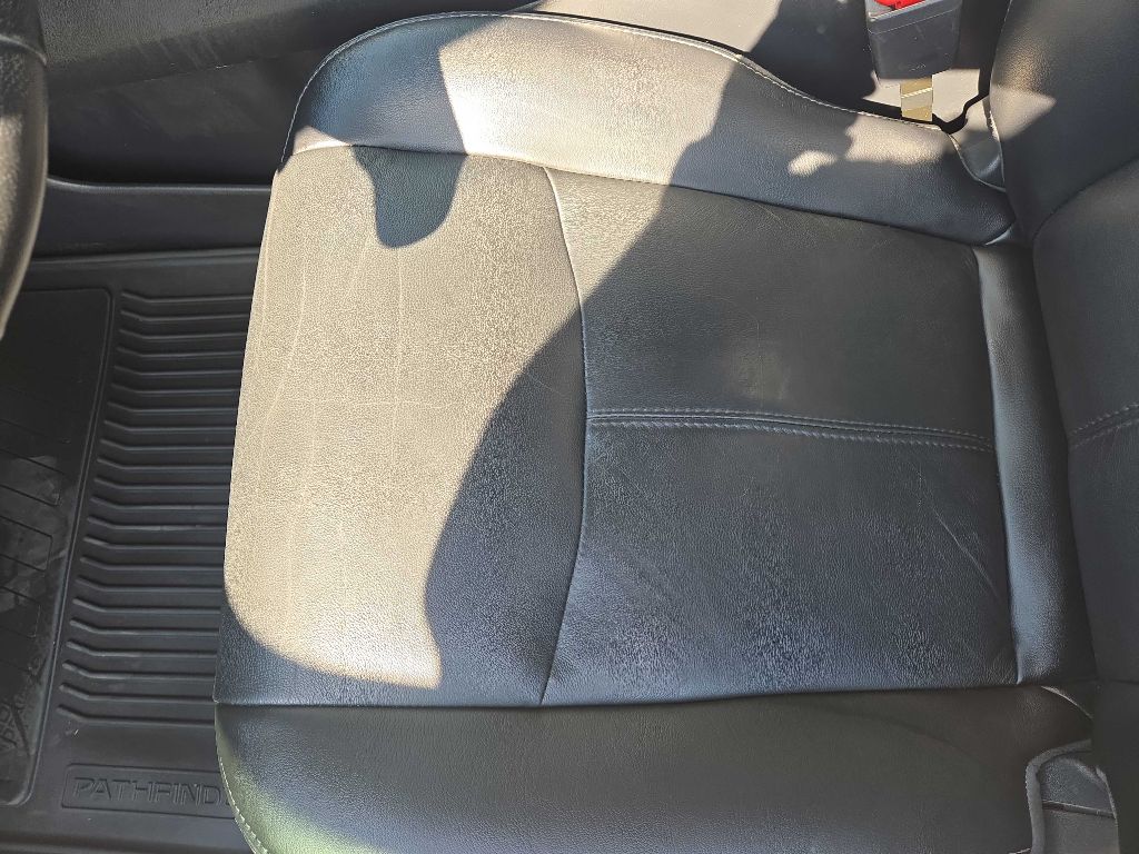Photo 11 of this NISSAN PATHFINDER