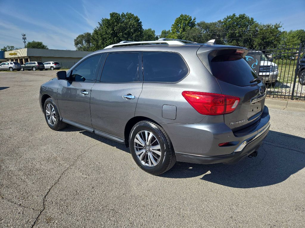 Photo 3 of this NISSAN PATHFINDER