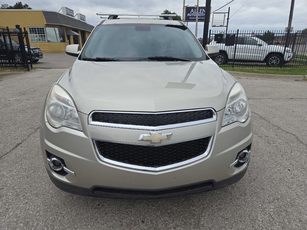 Photo 8 of this CHEVROLET EQUINOX