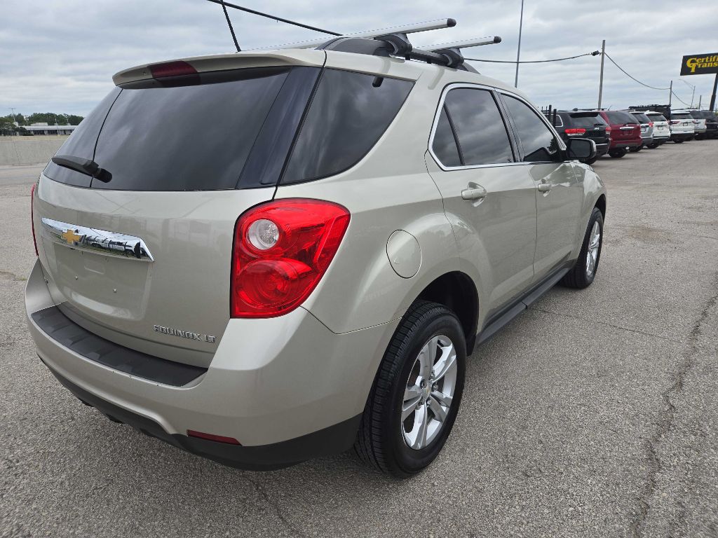 Photo 5 of this CHEVROLET EQUINOX