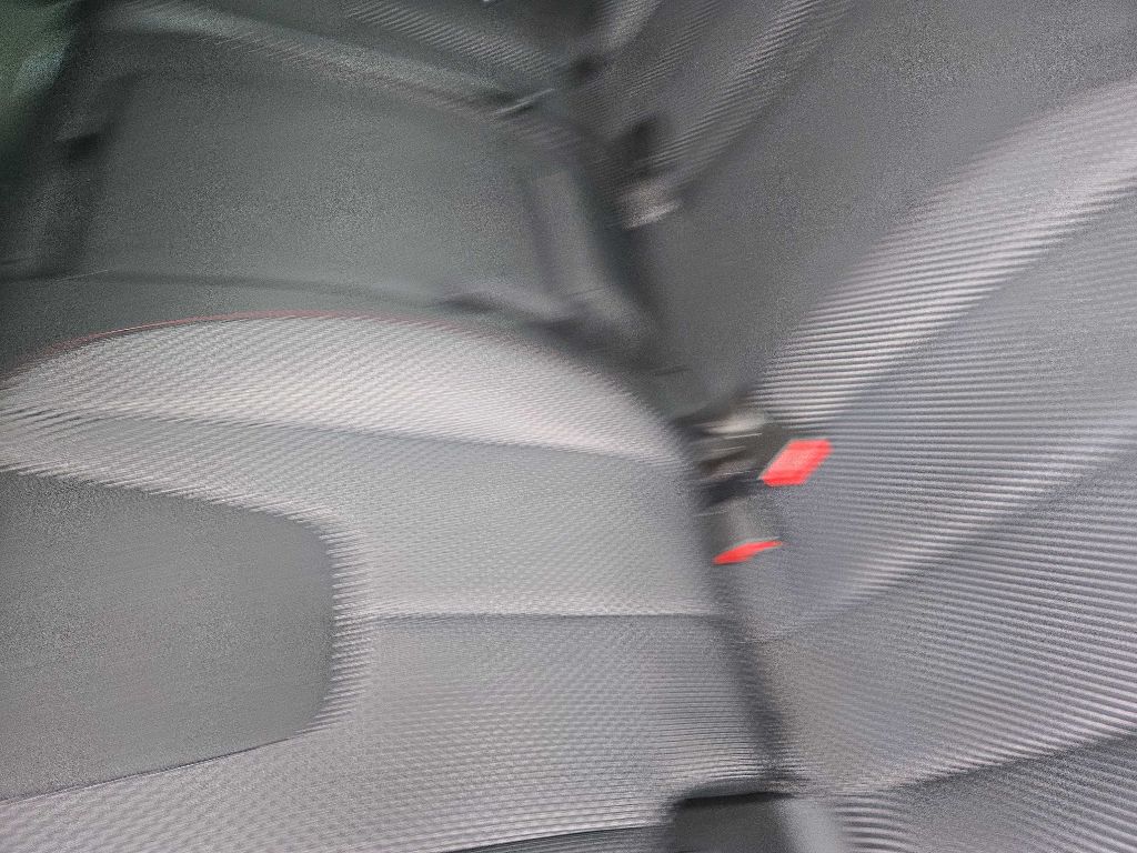 Photo 19 of this CHEVROLET EQUINOX
