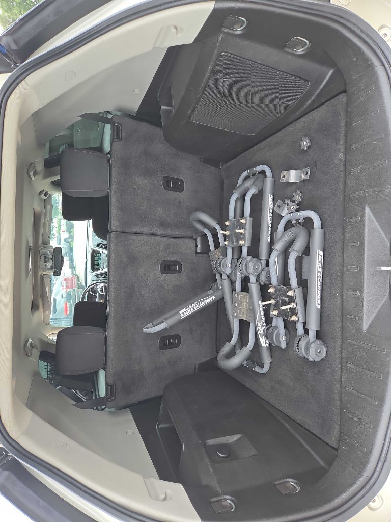 Photo 17 of this CHEVROLET EQUINOX