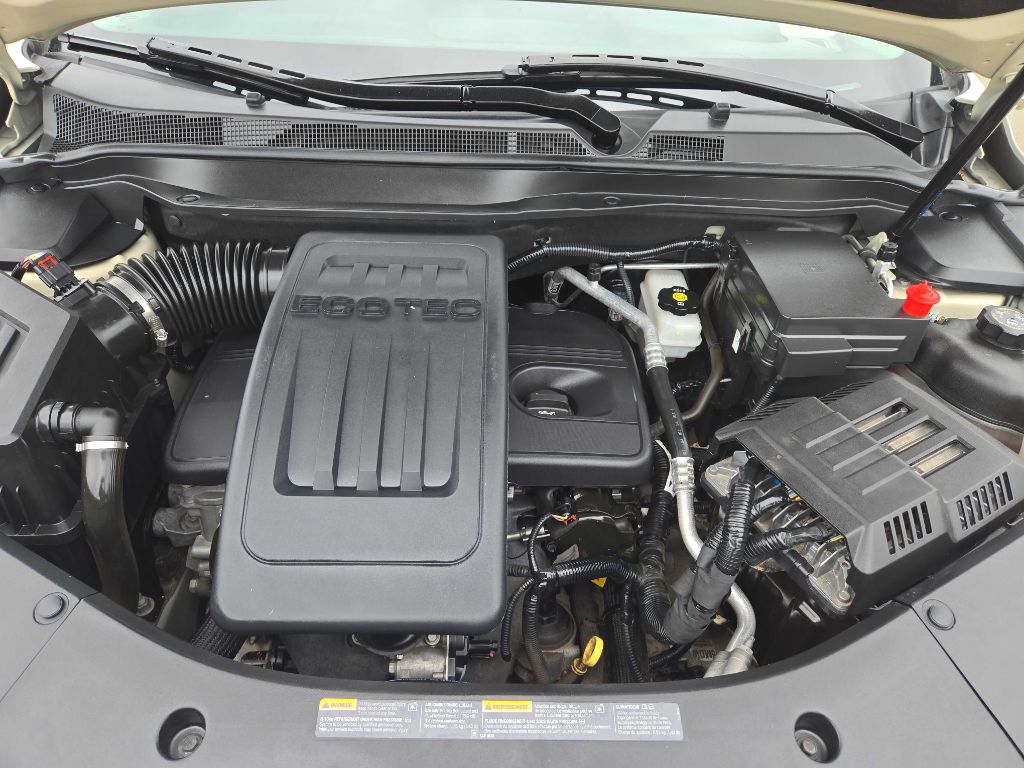 Photo 31 of this CHEVROLET EQUINOX