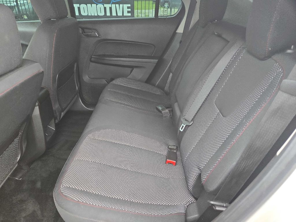 Photo 14 of this CHEVROLET EQUINOX