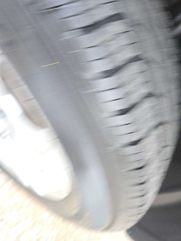 Photo 32 of this CHEVROLET EQUINOX