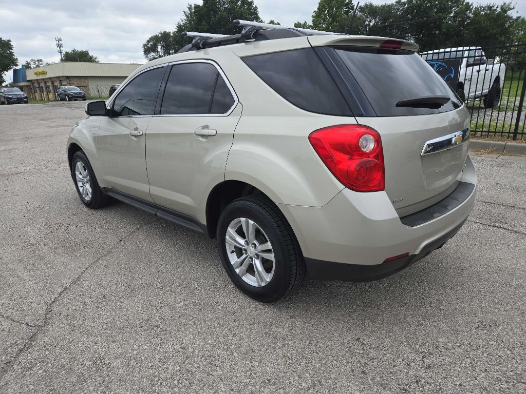 Photo 3 of this CHEVROLET EQUINOX