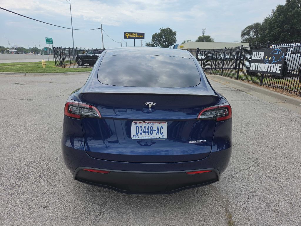Photo 4 of this TESLA MODEL Y