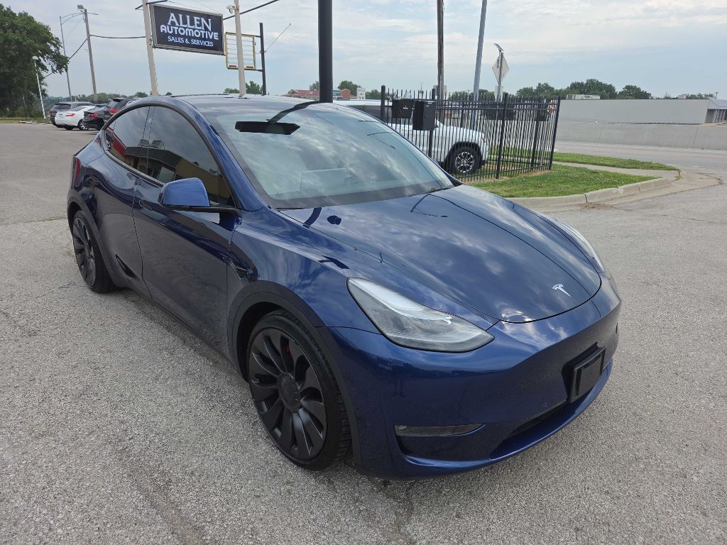 Photo 7 of this TESLA MODEL Y